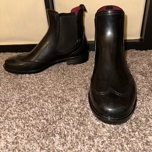 Size 10 Hilfiger women’s shoes